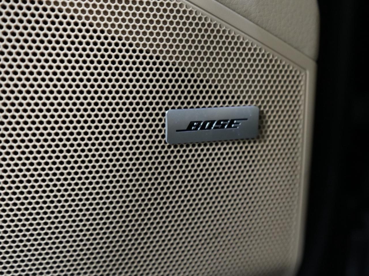 2022 Porsche Cayenne E-Hybrid /PANO/BOSE/21 IN RIM/DRIVE ASSIST/1OWNER Photo