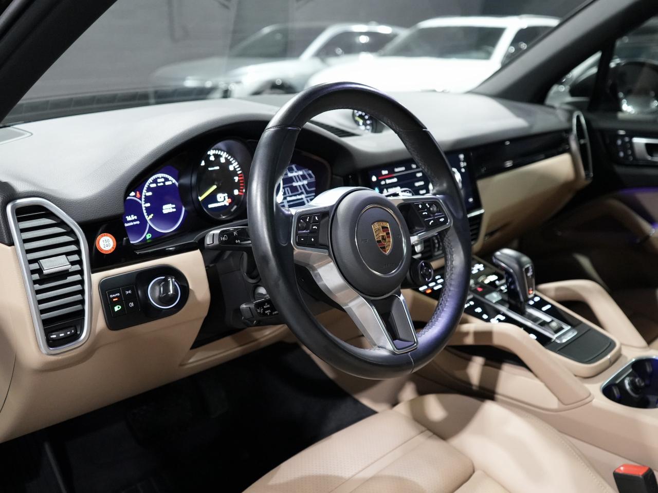 2022 Porsche Cayenne E-Hybrid /PANO/BOSE/21 IN RIM/DRIVE ASRIST/1OWNER Photo