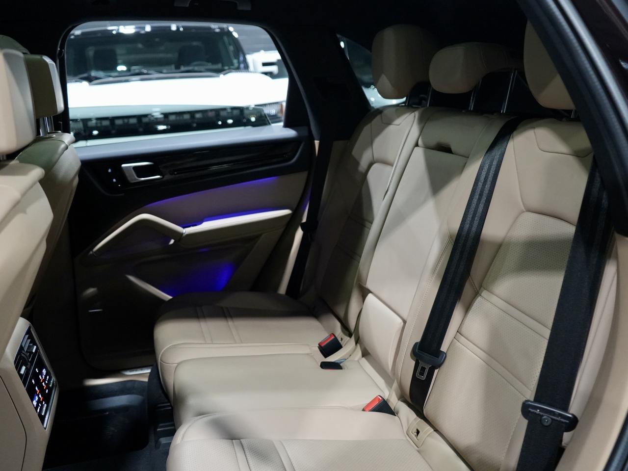 2022 Porsche Cayenne E-Hybrid /PANO/BOSE/21 IN RIM/DRIVE ASRIST/1OWNER Photo