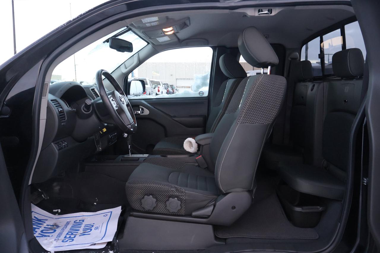 2018 Nissan Frontier | Heated Mirrors | Photo