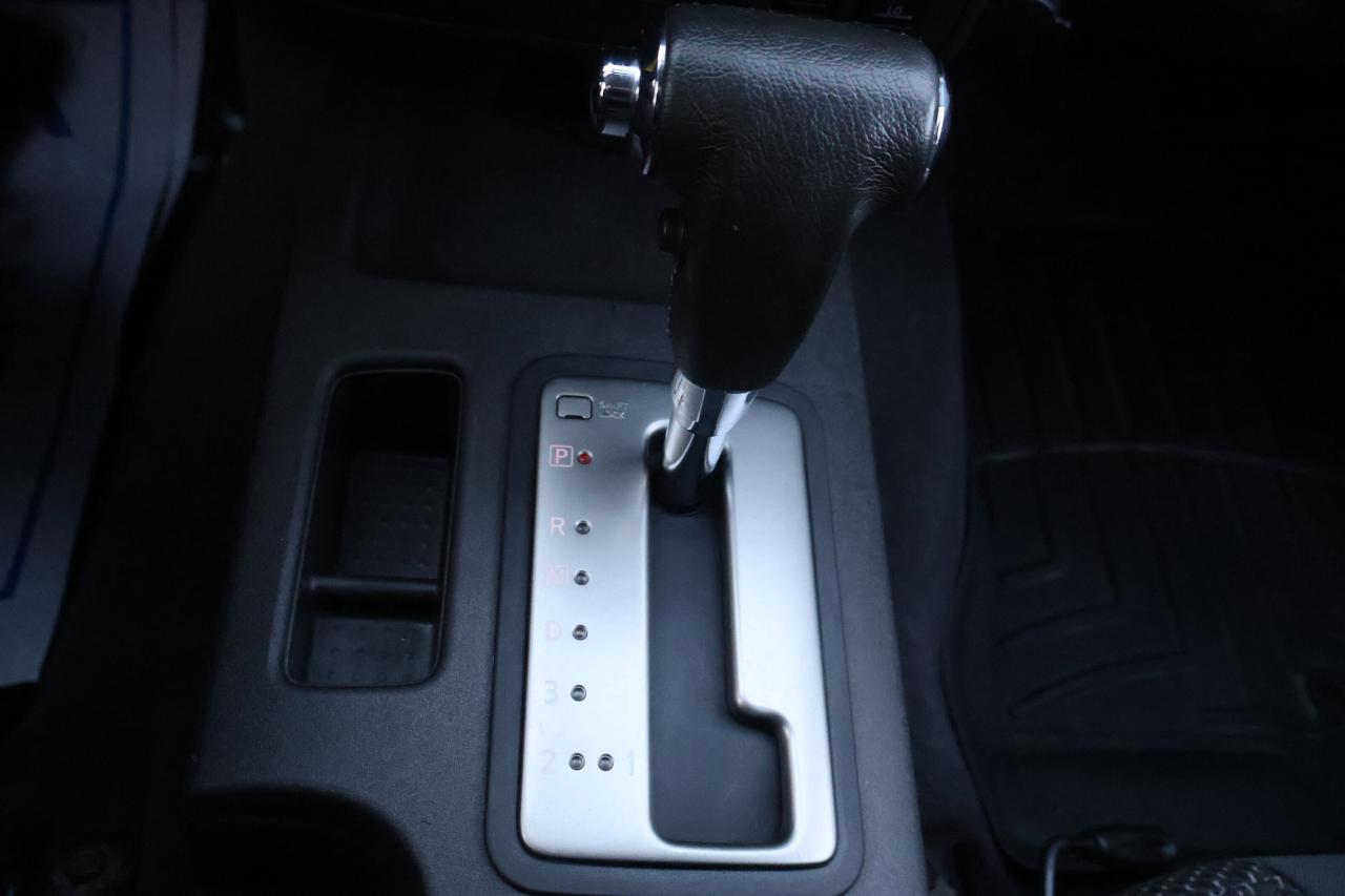 2018 Nissan Frontier | Heated Mirrors | Photo