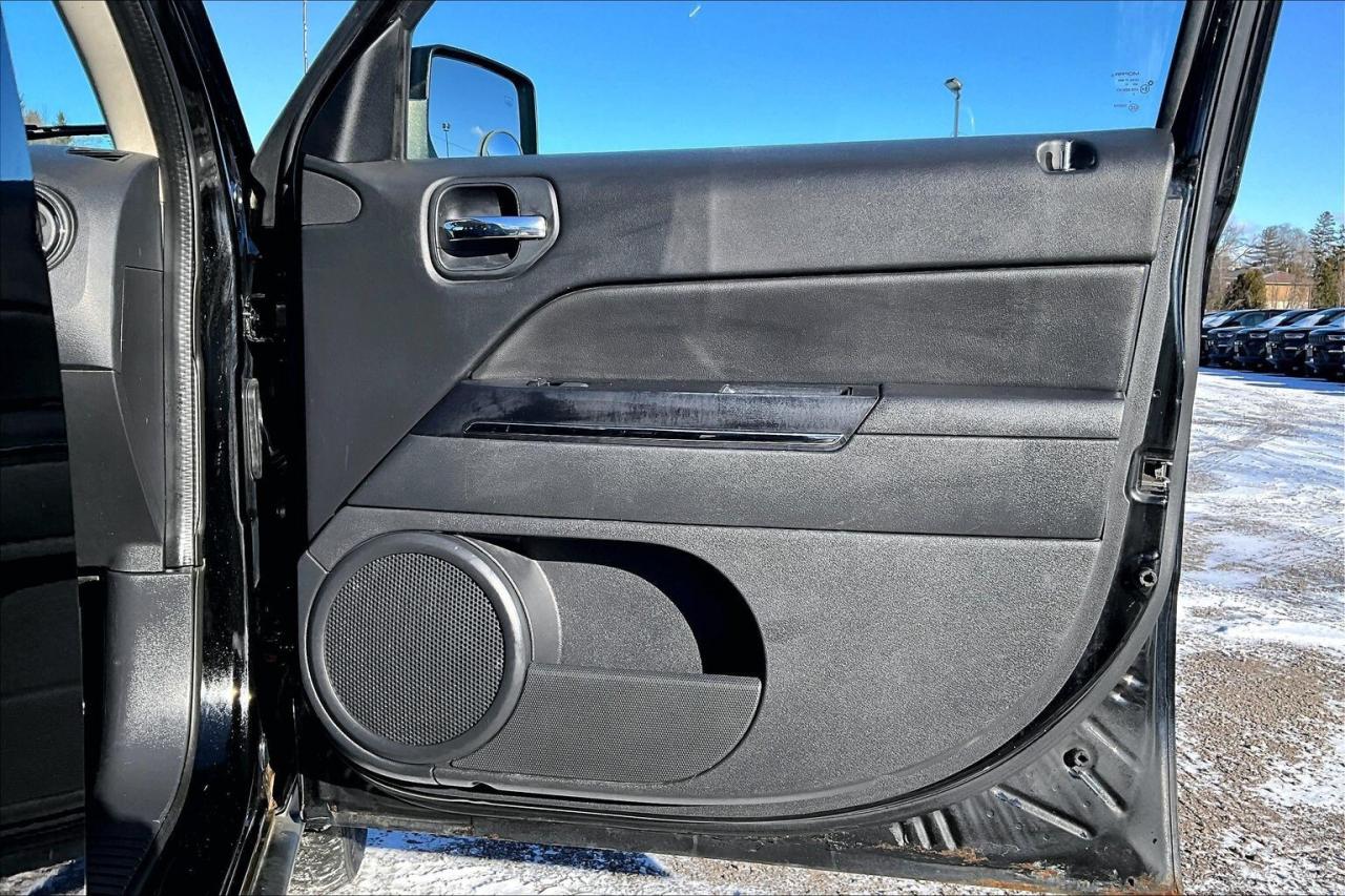 2012 Jeep Patriot Limited | Pioneer Touchscreen | AS IS | FWD Photo