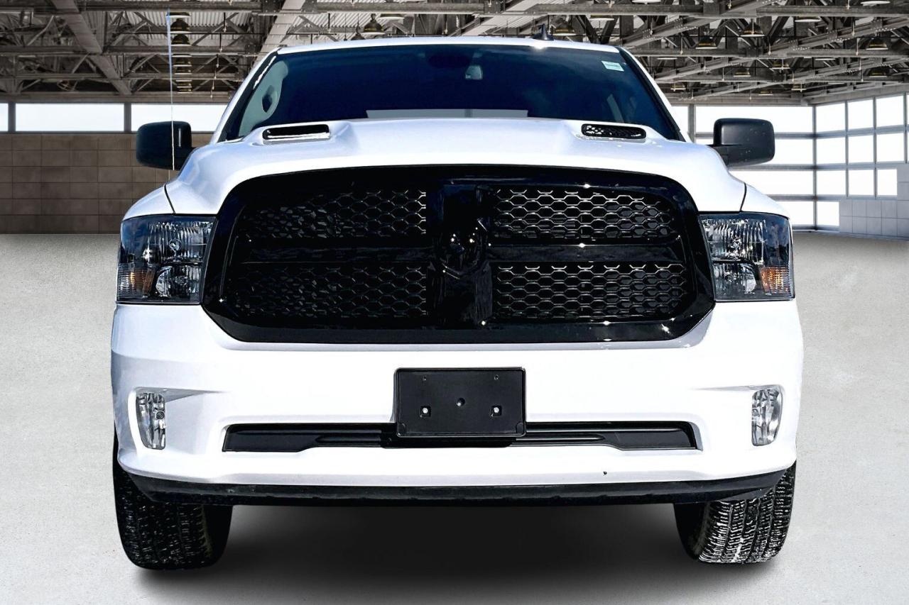 2022 RAM 1500 Classic Night Edition Crew | Max Tow Pkg | Bed Liner | 4X4 Photo