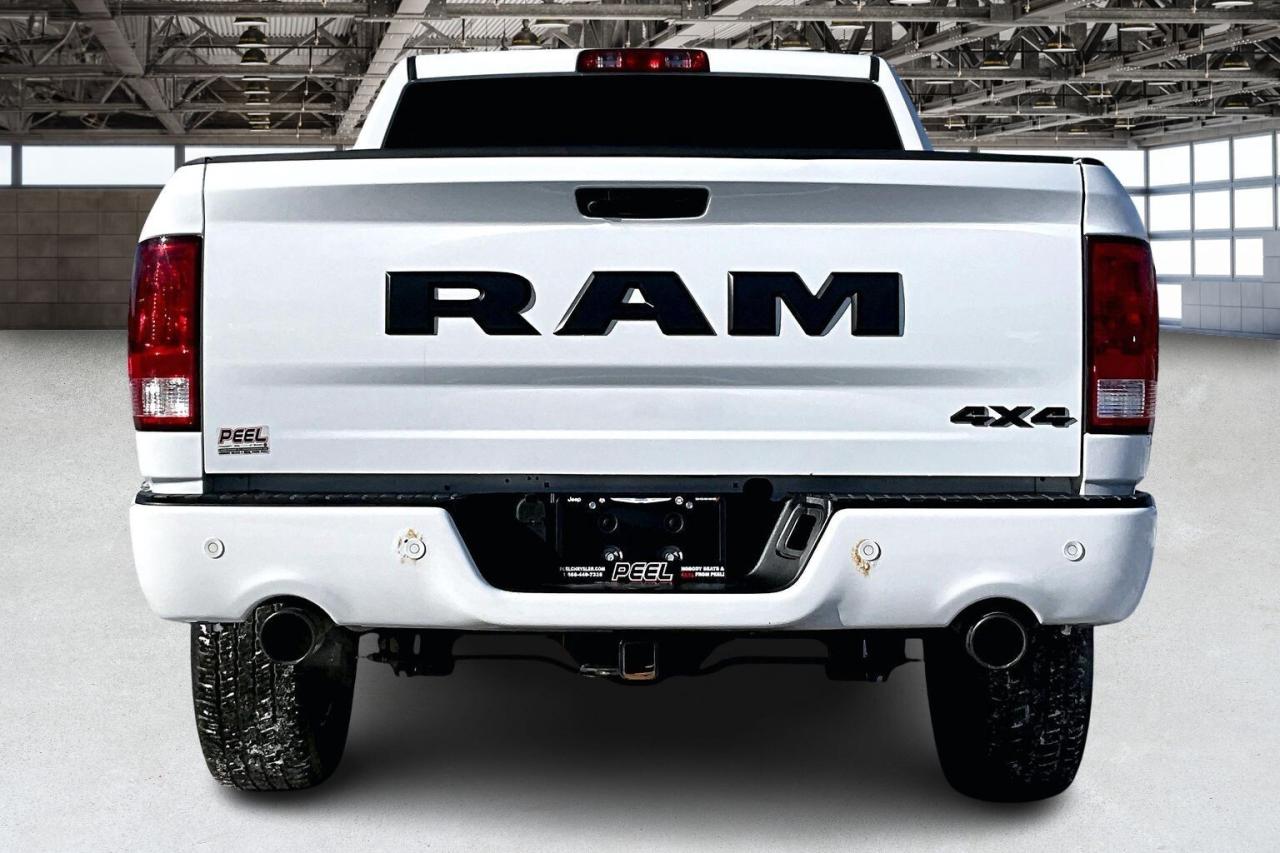 2022 RAM 1500 Classic Night Edition Crew | Max Tow Pkg | Bed Liner | 4X4 Photo3