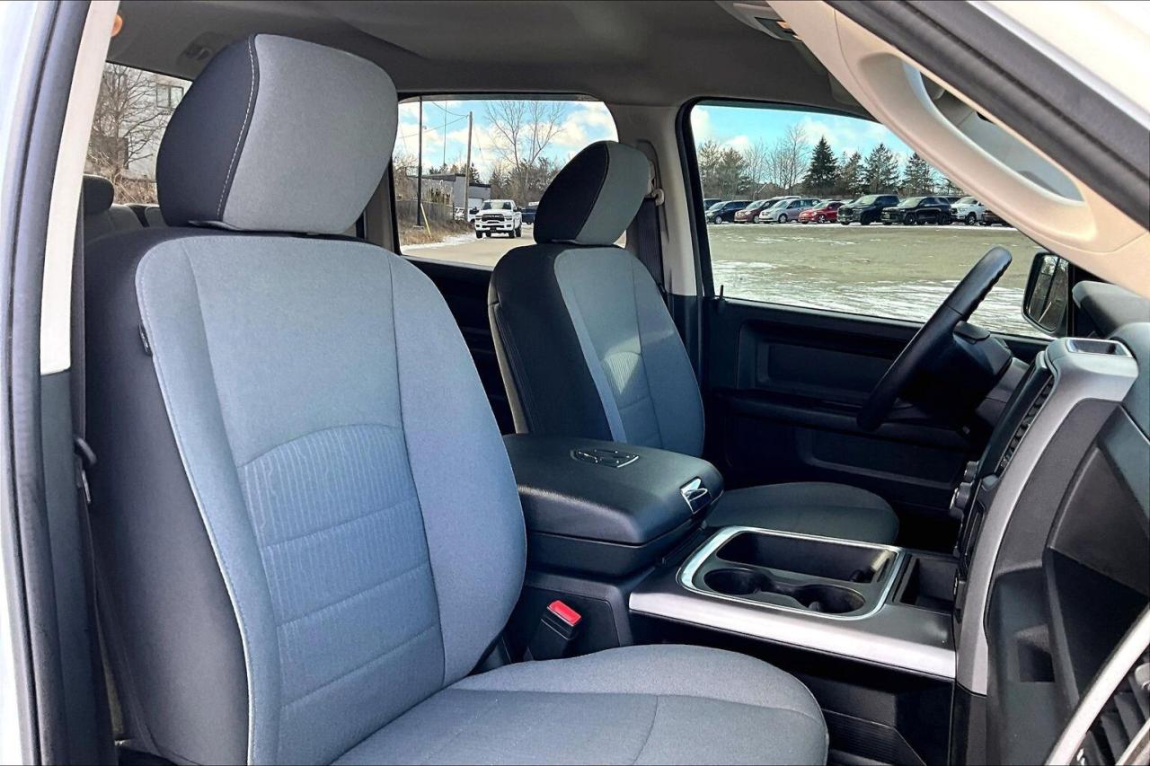 2022 RAM 1500 Classic Night Edition Crew | Max Tow Pkg | Bed Liner | 4X4 Photo