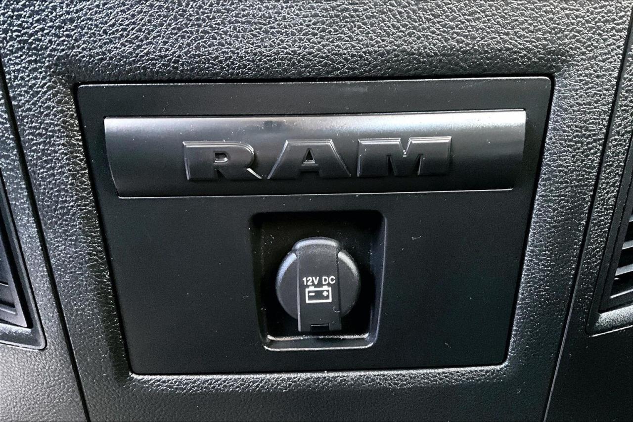 2022 RAM 1500 Classic Night Edition Crew | Max Tow Pkg | Bed Liner | 4X4 Photo