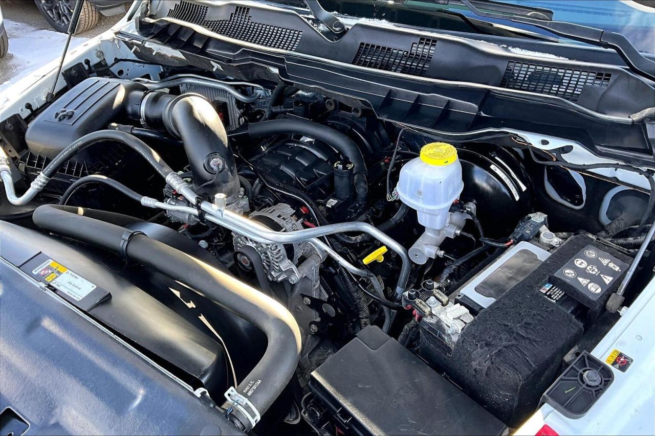 2022 RAM 1500 Classic Night Edition Crew | Max Tow Pkg | Bed Liner | 4X4 Photo