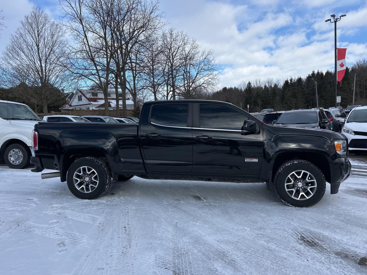 2017 GMC Canyon SLE, CLEAN CARFAX, DIESEL, REMOTE START! - Photo #5