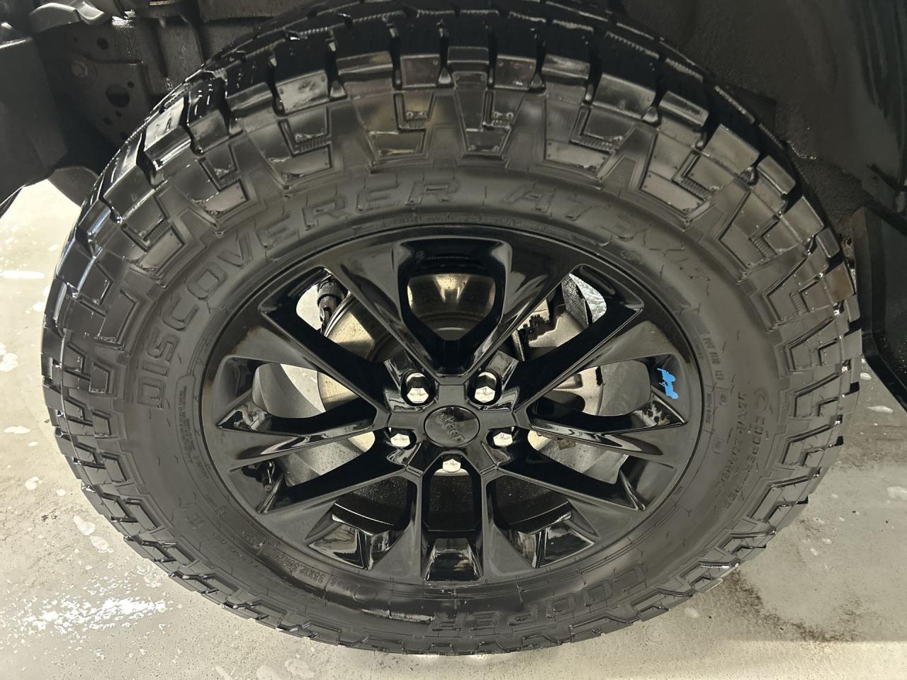 2022 Jeep Wrangler 4xe UNLIMITED 4X4 | PLUG-IN HYBRID | HTD SEATS |CAPLAY Photo4