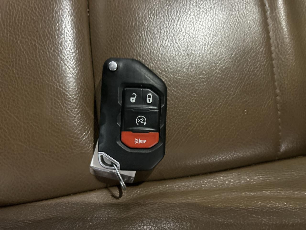 2022 Jeep Wrangler 4xe UNLIMITED 4X4 | PLUG-IN HYBRID | HTD SEATS |CAPLAY Photo