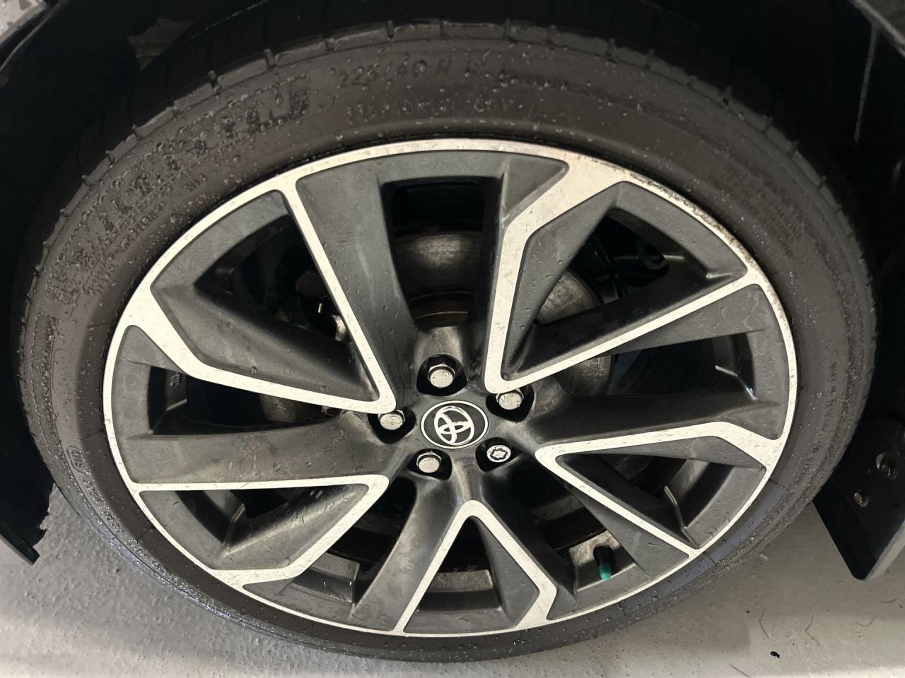 2020 Toyota Corolla SE UPGRADE | SUNROOF |HTD SEATS | CARPLAY | ALLOYS Photo