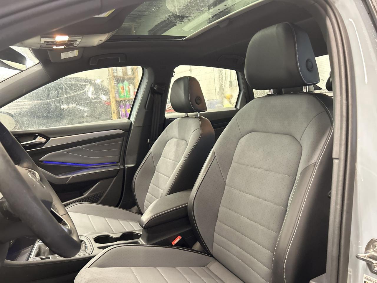 2025 Volkswagen Jetta COMFORTLINE | ONLY 2000KMS! | HTD SEATS | SUNROOF Photo2