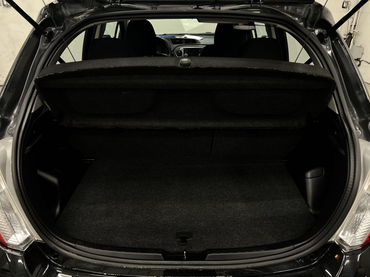 2014 Toyota Yaris LE | AUTOMATIC | BLUETOOTH | A/C| FULL POWER GROUP Photo