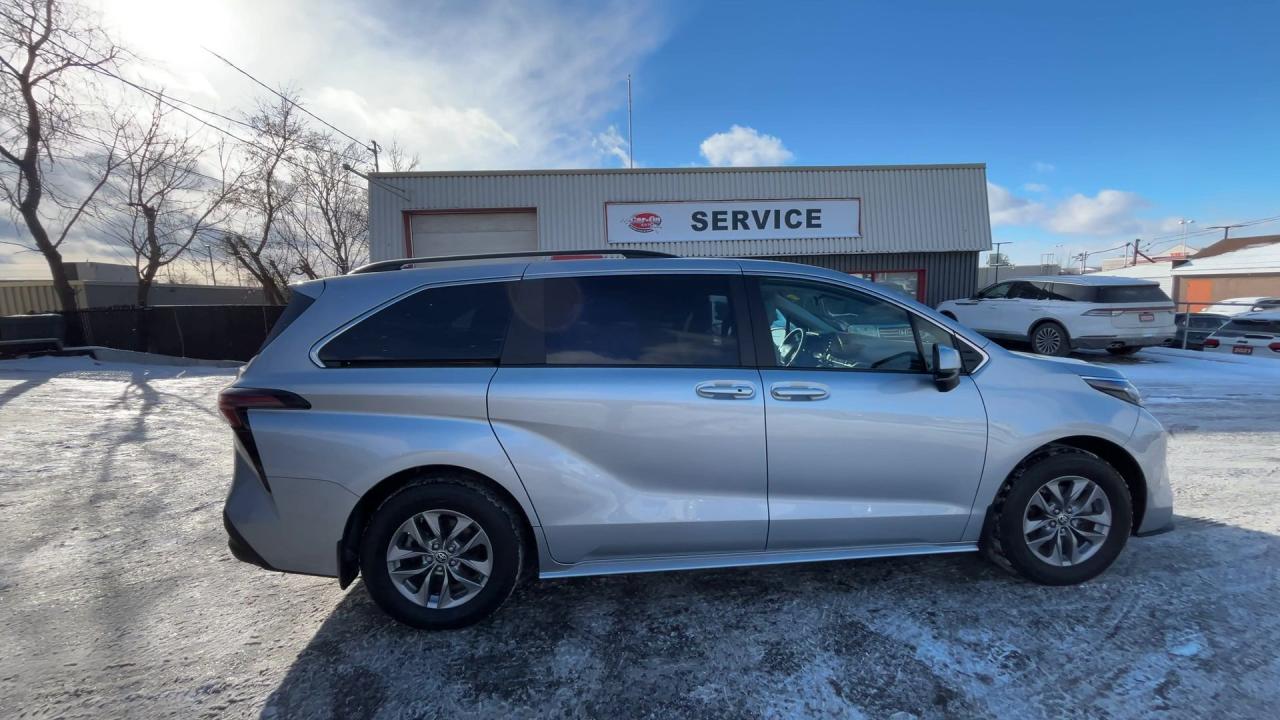 2024 Toyota Sienna >>JUST SOLD Photo
