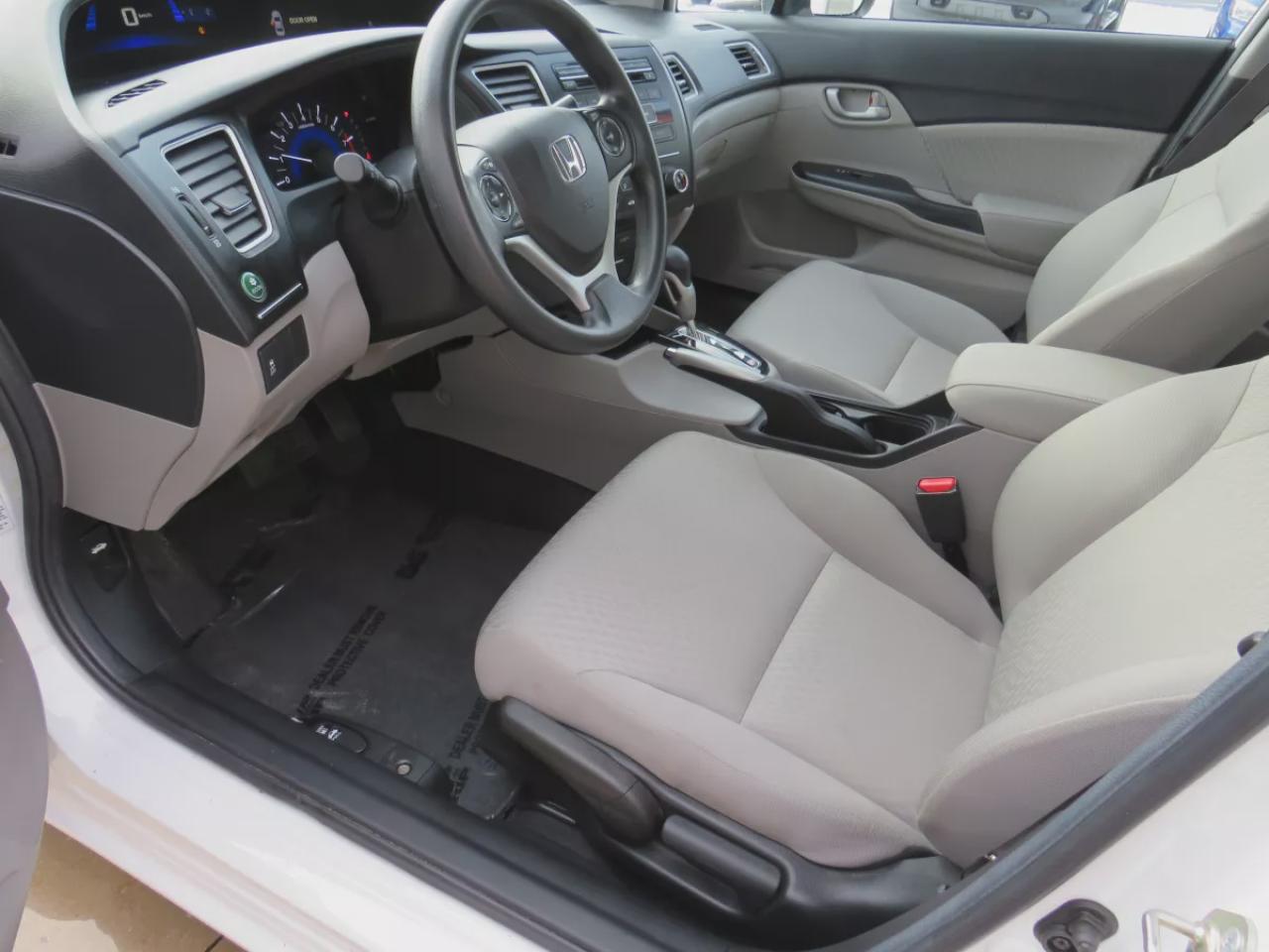 2015 Honda Civic Sedan LX (**VERY RARE!!**EXTREMELY LOW KM!**SAFETY/CERTIFIED!!**CLEAN TITLE/NO ACCIDENTS!!**AUTOMATIC**REVERSE CAMERA**A/C**HEATES SEATS**AUX**BLUETOOTH**CRUISE CONTROL**) Photo