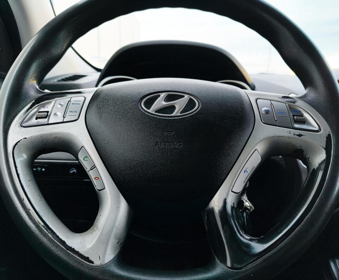 2013 Hyundai Tucson GL 4dr Front-wheel Drive Photo