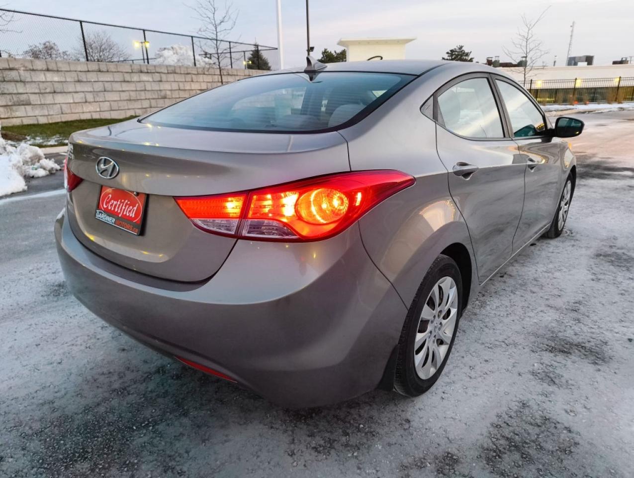 2012 Hyundai Elantra Limited 4dr Sedan Automatic Photo4