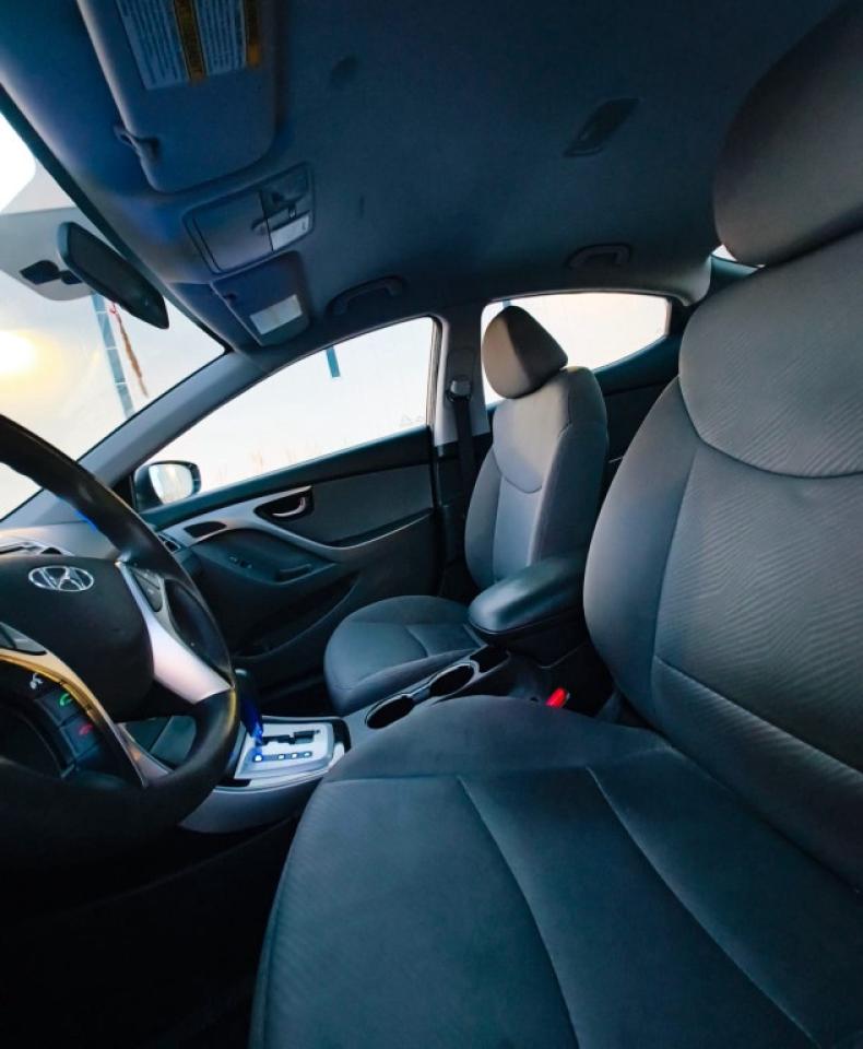 2012 Hyundai Elantra Limited 4dr Sedan Automatic Photo