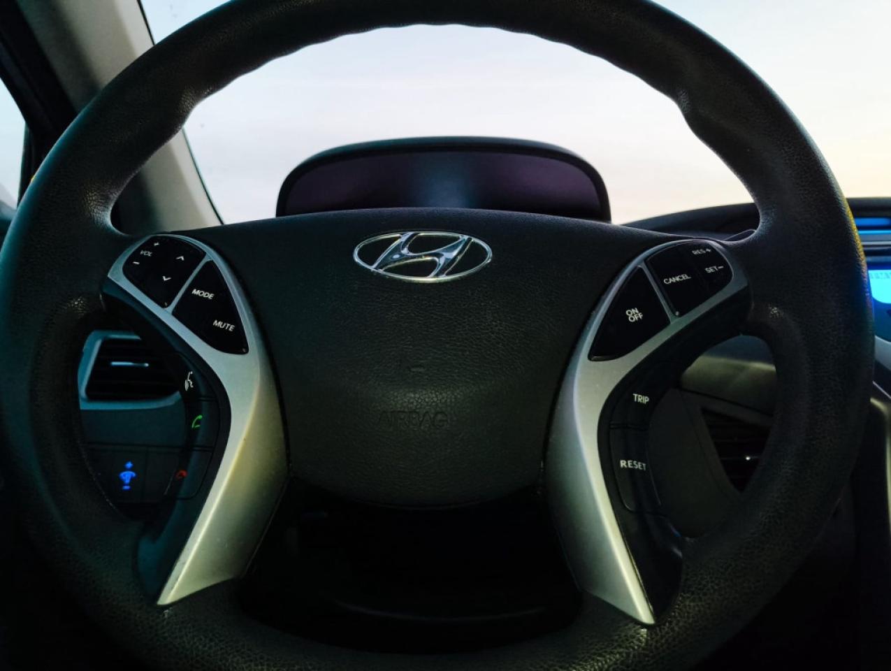 2012 Hyundai Elantra Limited 4dr Sedan Automatic Photo