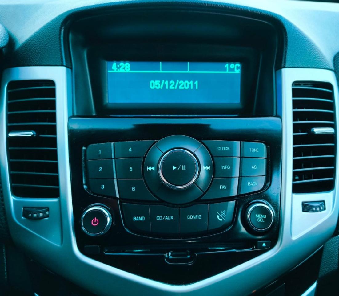 2014 Chevrolet Cruze 1LT Auto 4dr Sedan Automatic Photo