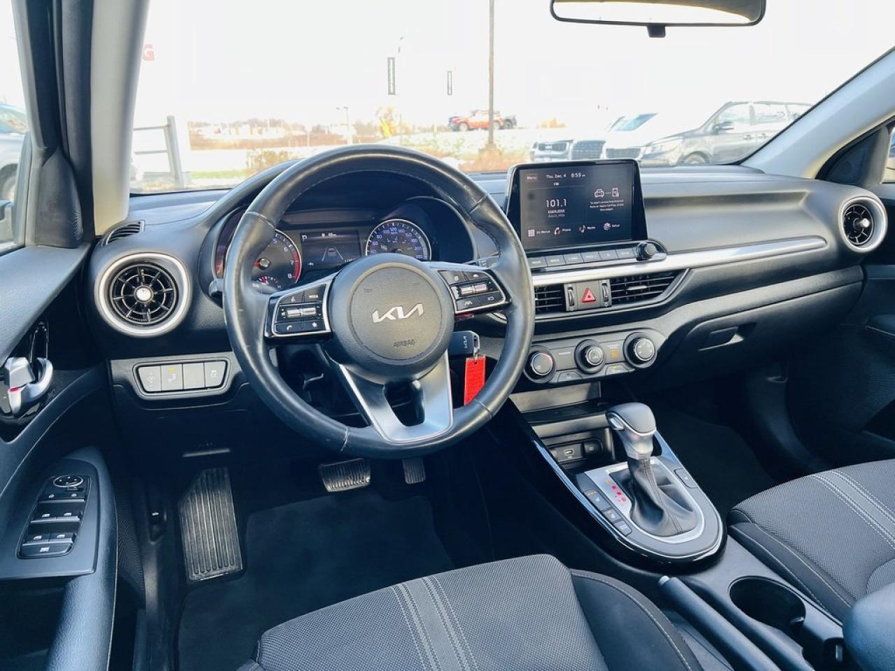 2023 Kia Forte EX Photo