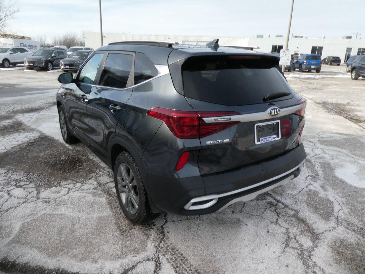2021 Kia Seltos EX Photo