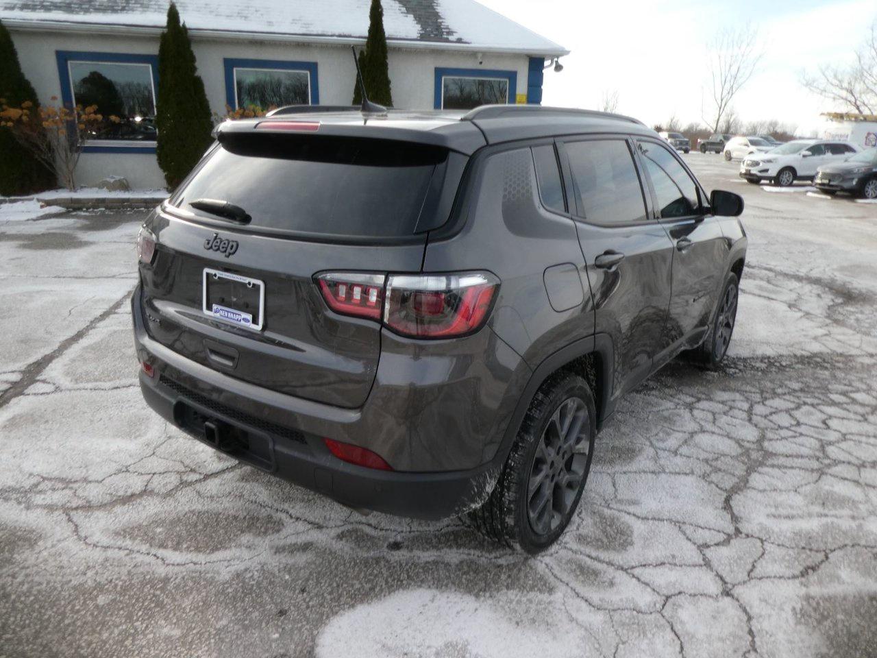 2021 Jeep Compass LATITUDE 80th Anniversary Photo4
