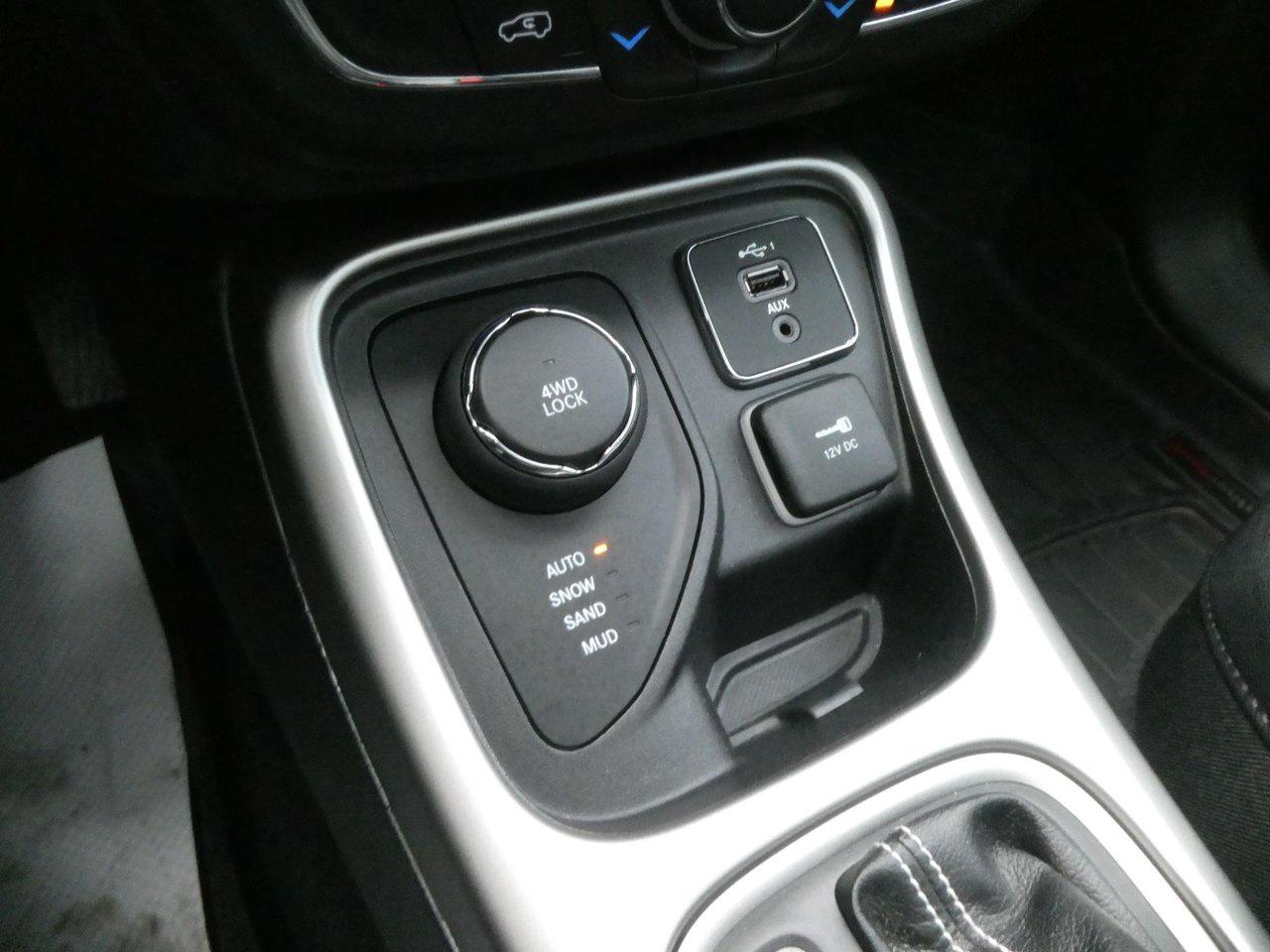 2021 Jeep Compass LATITUDE 80th Anniversary Photo