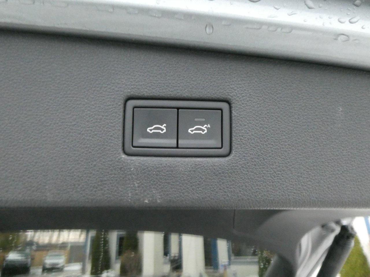 2019 VOLKSWAON TIGUAN Highline Photo