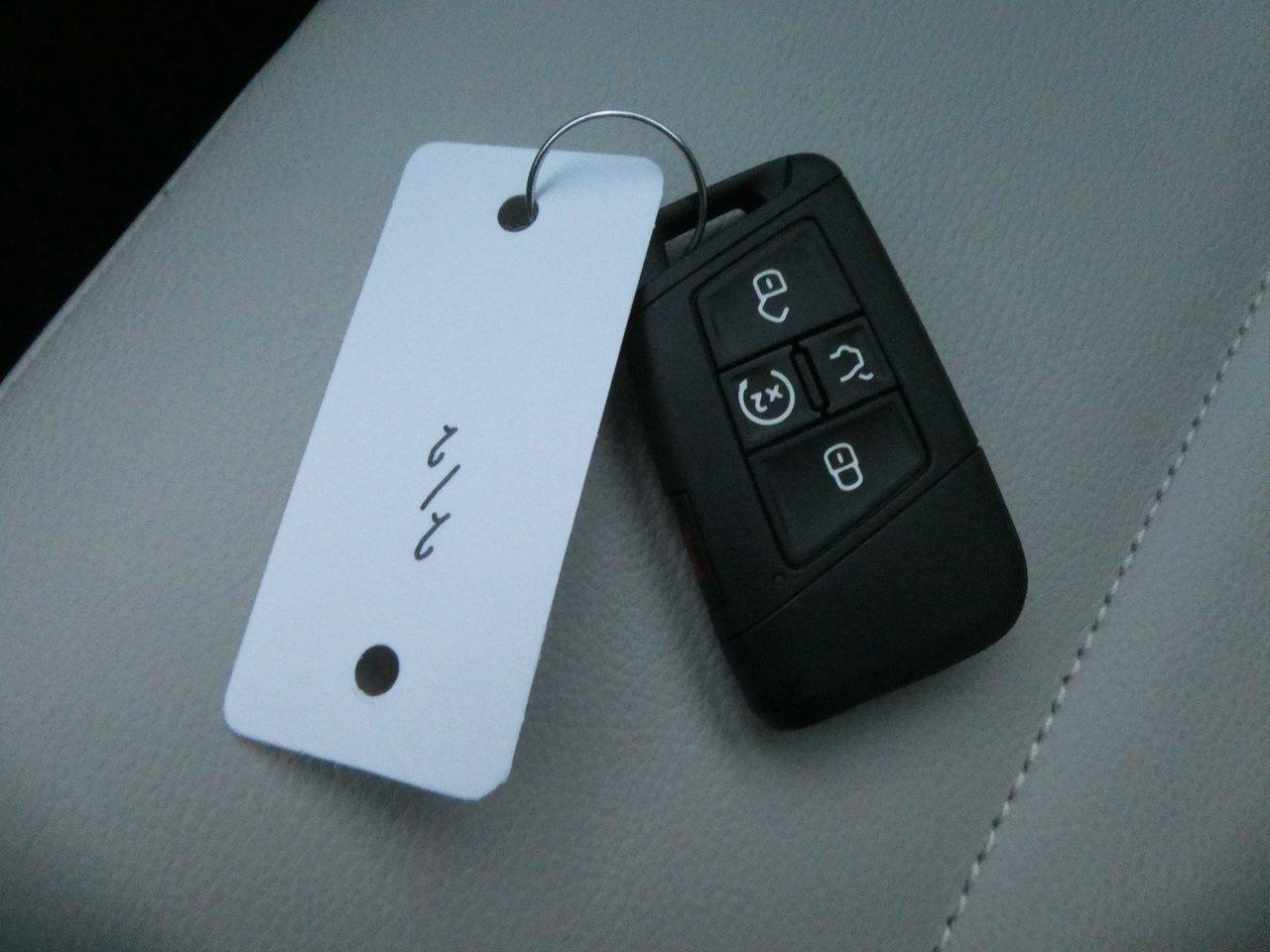 2019 VOLKSWAON TIGUAN Highline Photo