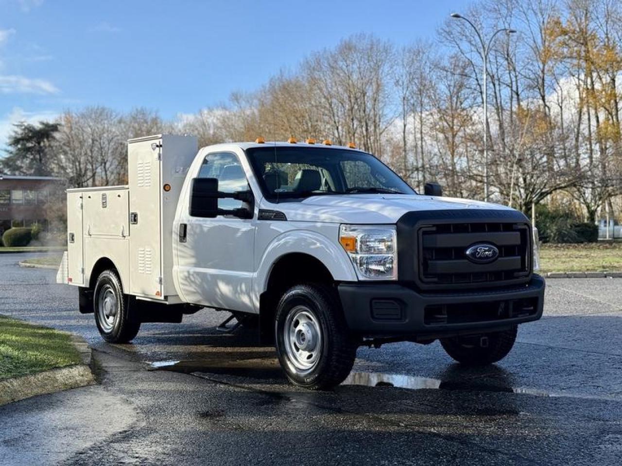 Used 2012 Ford F-350 XL 4x4 Super Duty Service Truck for sale in Burnaby, BC