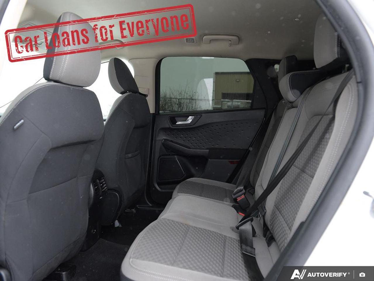 2020 Ford Escape SE Photo
