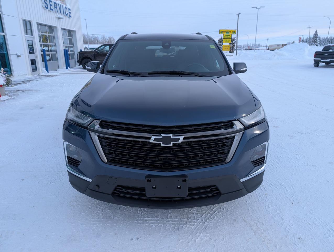 2023 Chevrolet Traverse LT Cloth Photo2