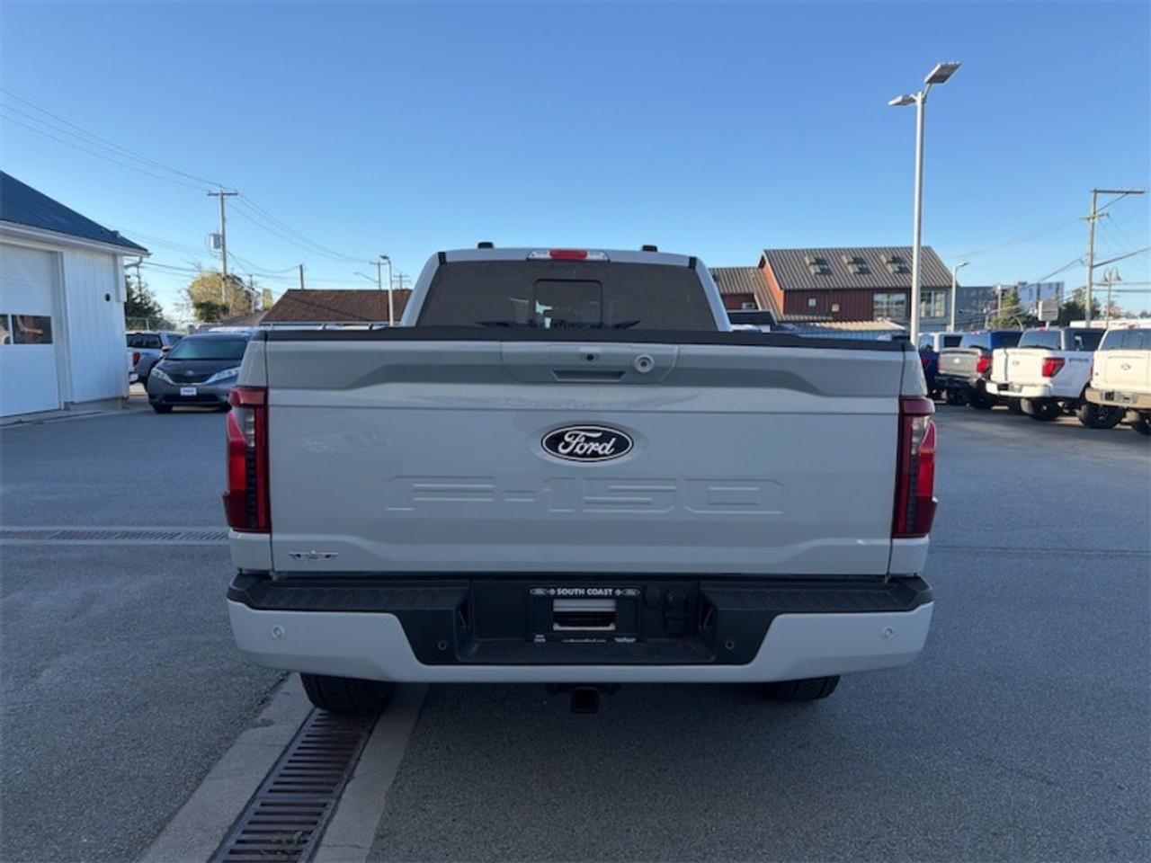 2026 Ford F-150 XLT Photo3