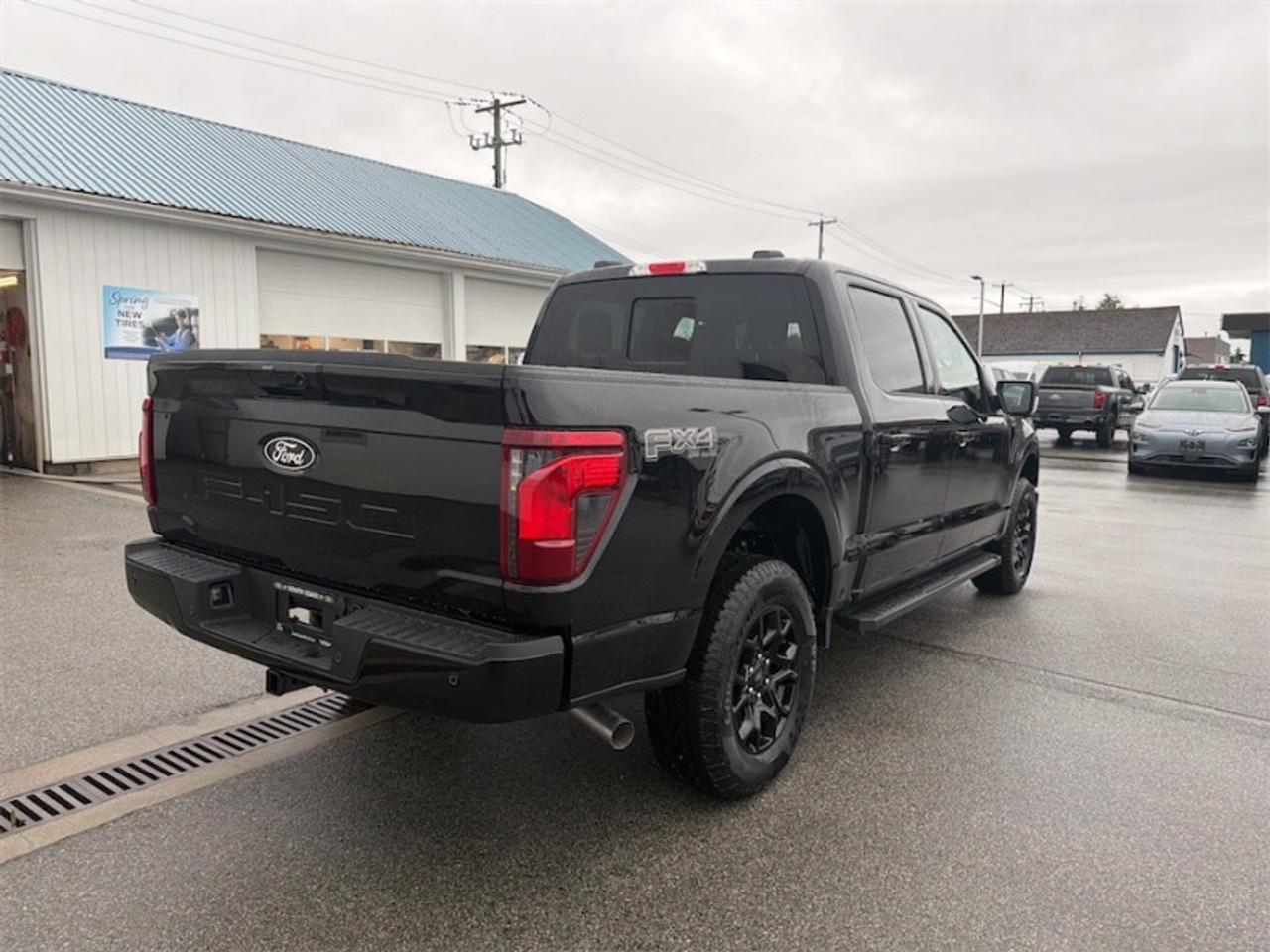 2026 Ford F-150 XLT  - Tailgate Step Photo4