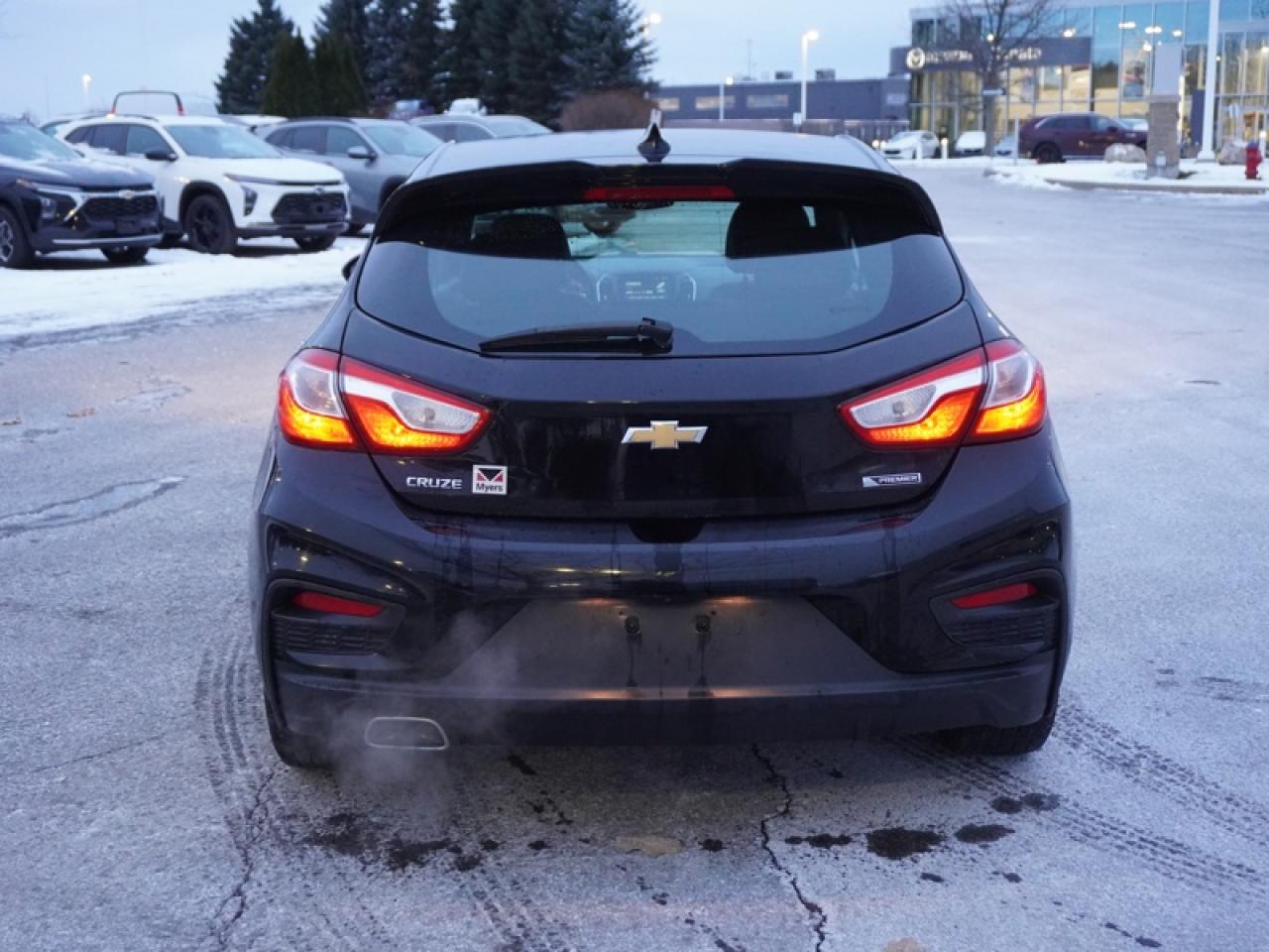 2017 Chevrolet Cruze Premier  - Leather Seats Photo