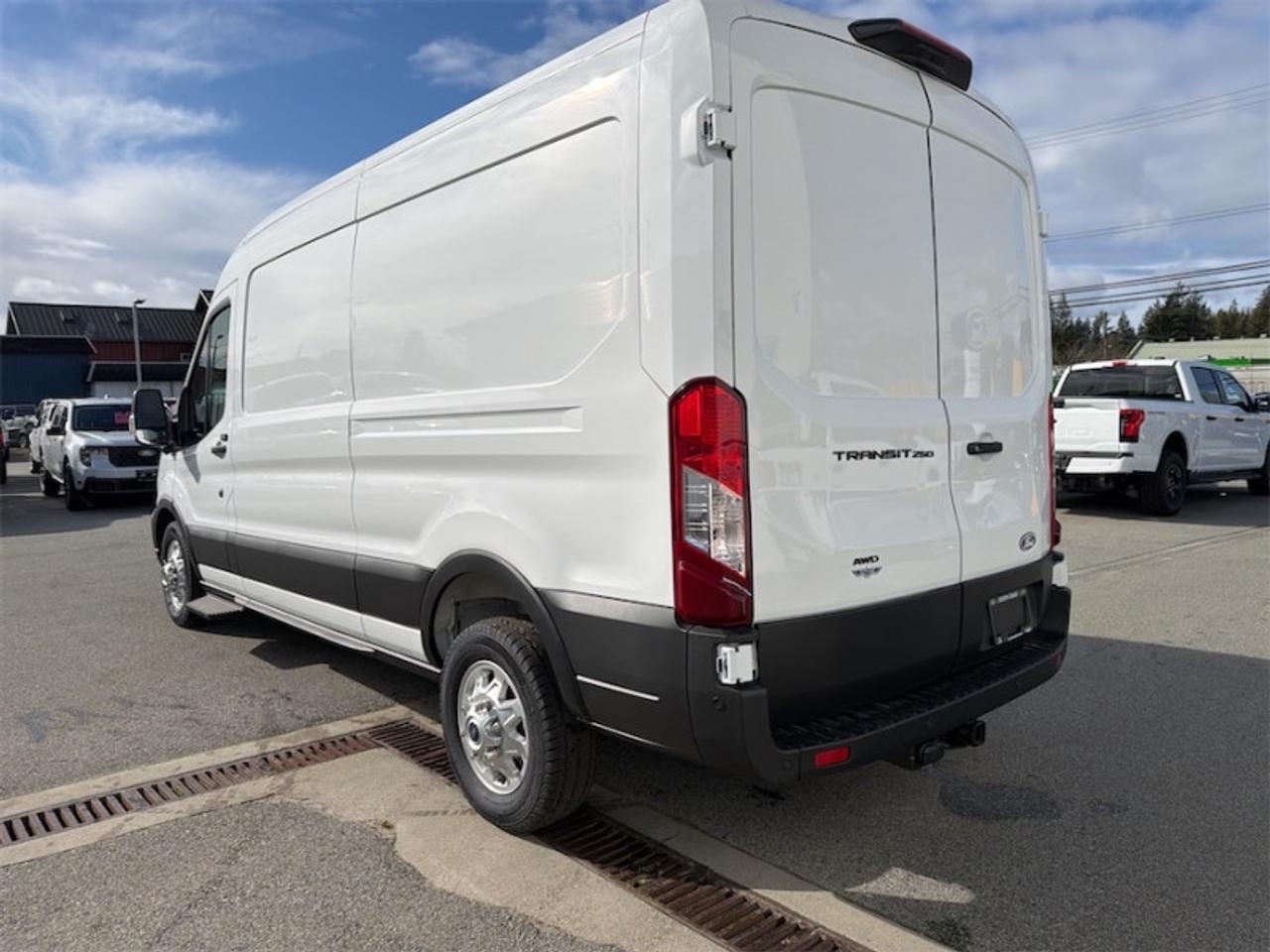 2026 Ford Transit Cargo Van BASE Photo2