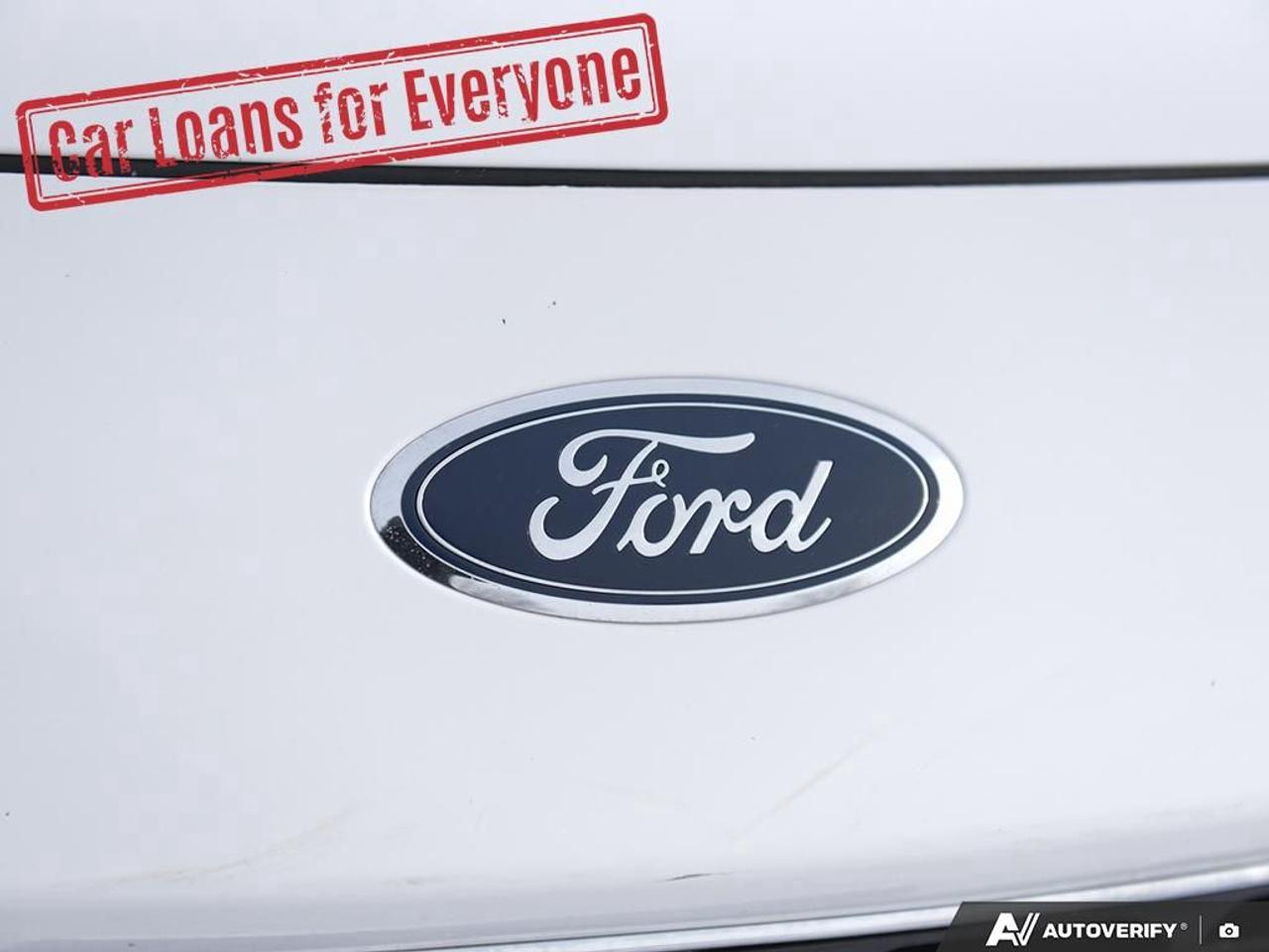 2020 Ford Escape SE Photo