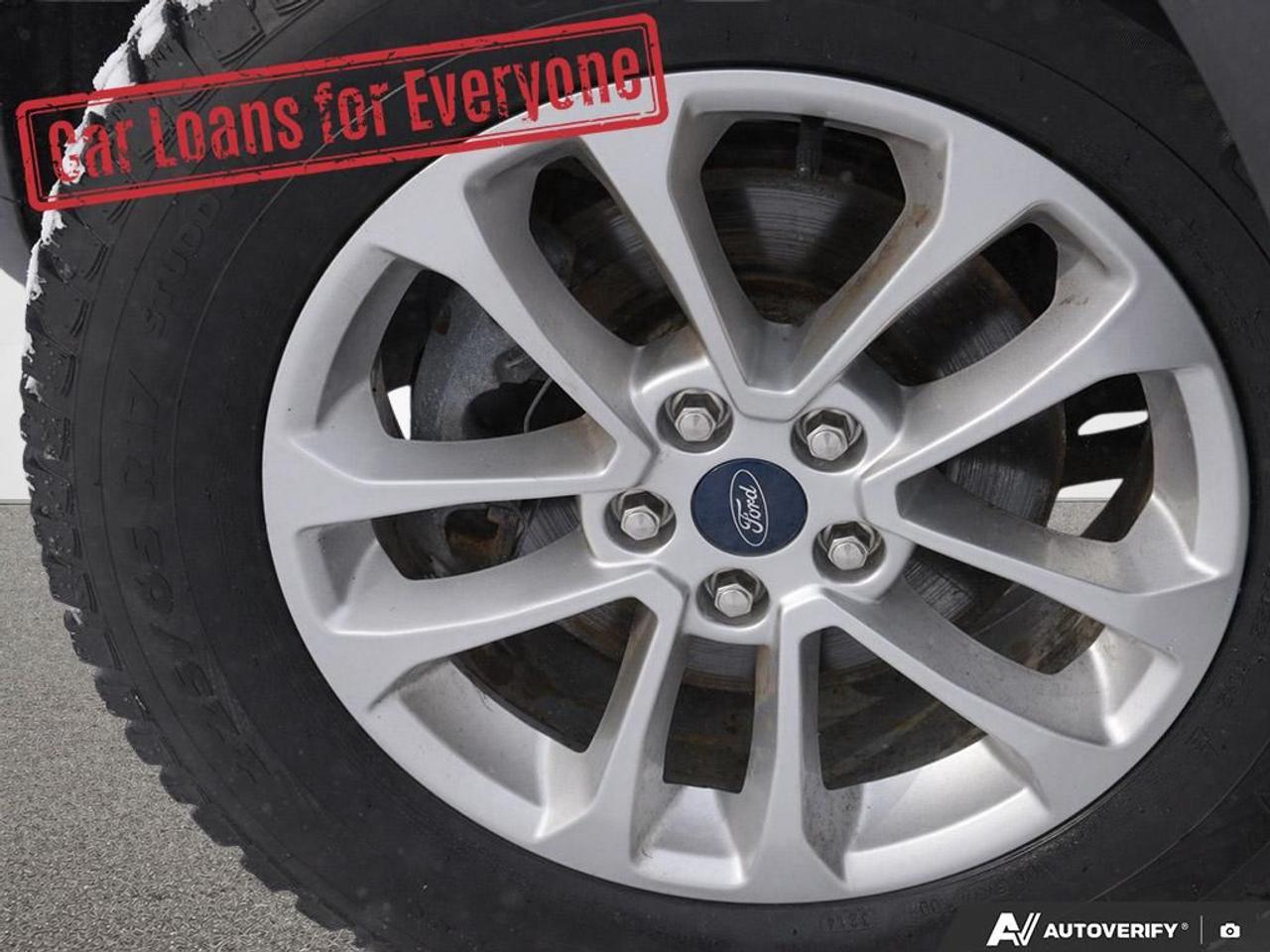 2020 Ford Escape SE Photo