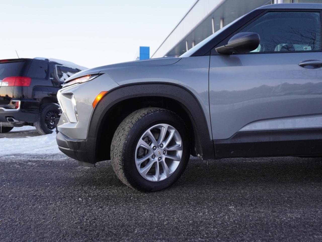 2024 Chevrolet TrailBlazer LS AWD  - Apple CarPlay Photo