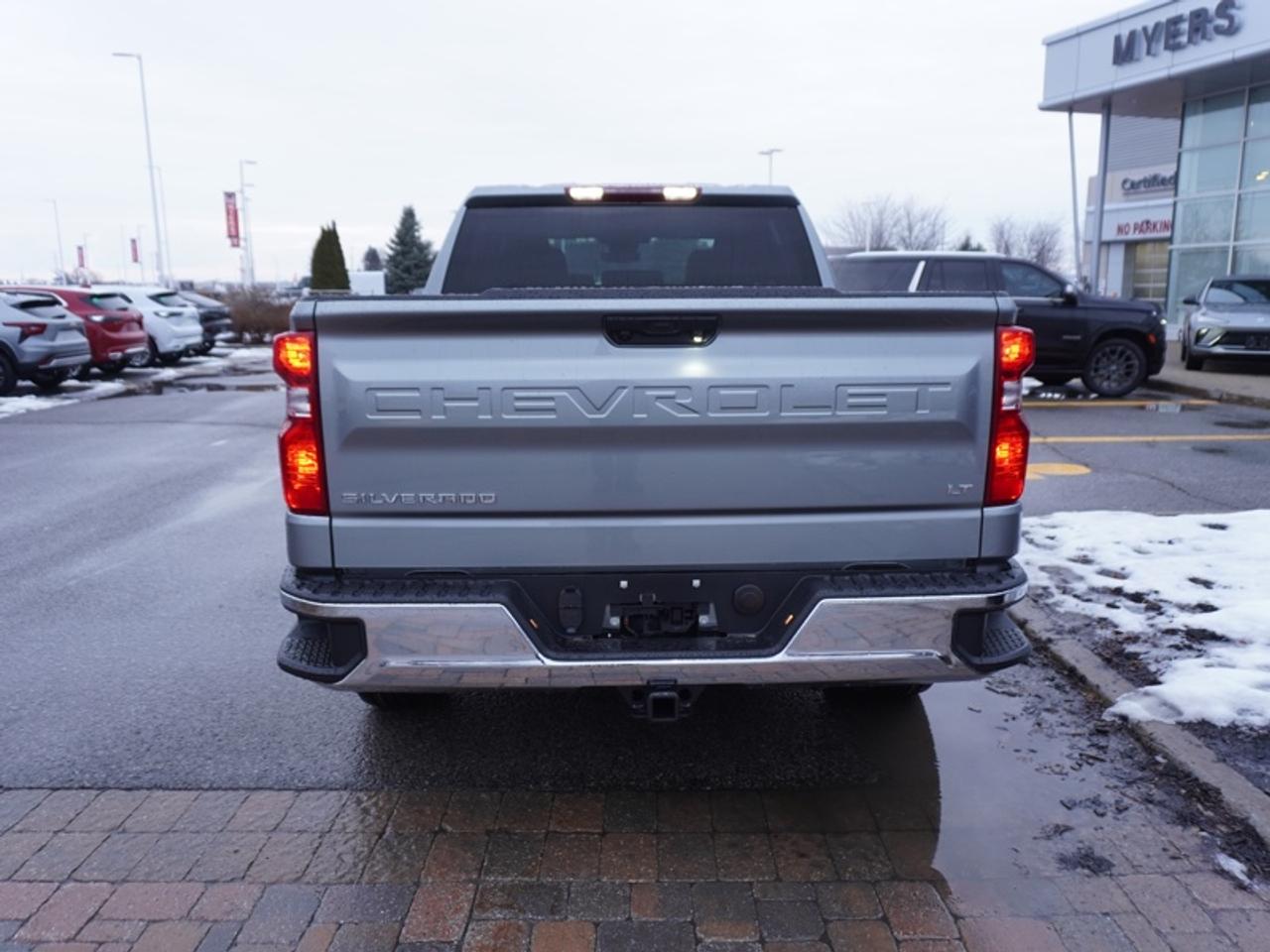 2026 Chevrolet Silverado 1500 LT Photo4