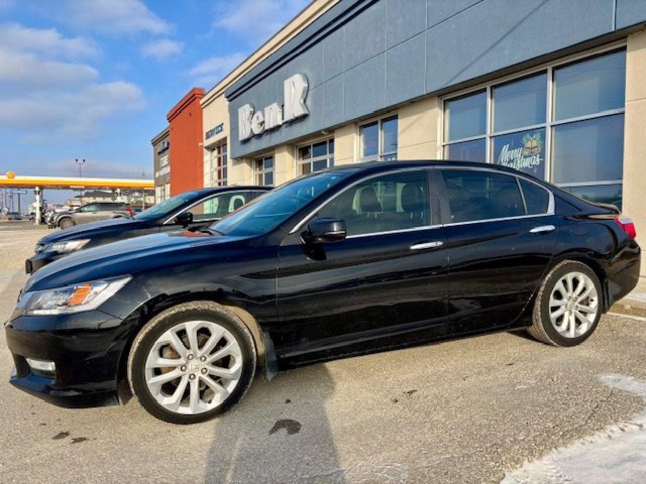 Used 2014 Honda Accord Touring for sale in Steinbach, MB