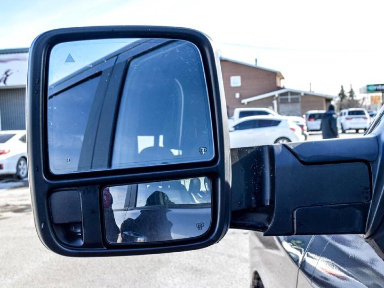 2025 RAM 2500 Laramie  4x4 Crew Cab 8' Box 6.4L Only 64 Km Leather Sunroof  Sport Appearance Photo