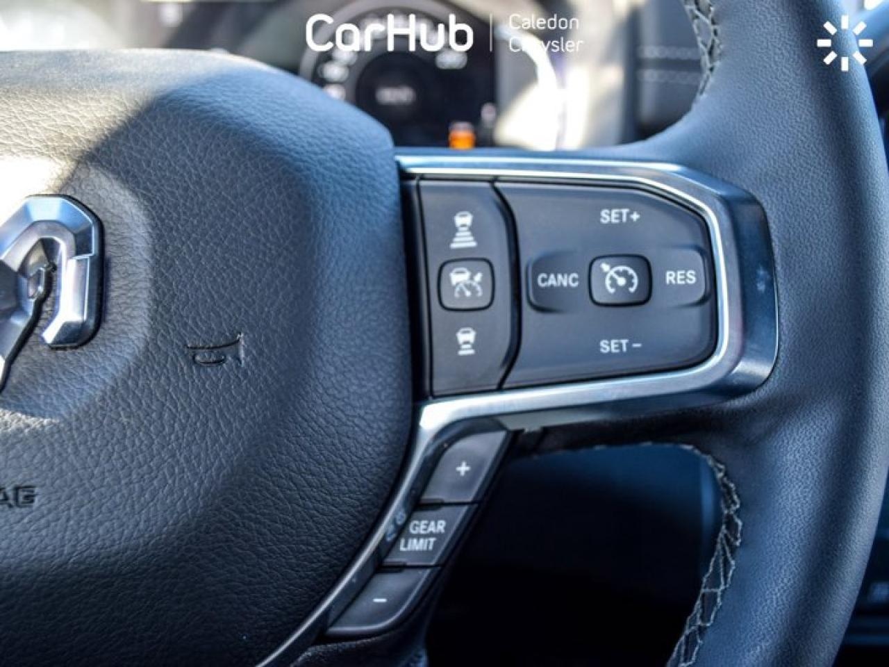 2025 RAM 2500 Laramie  4x4 Crew Cab 8' Box 6.4L Only 64 Km Leather Sunroof  Sport Appearance Photo