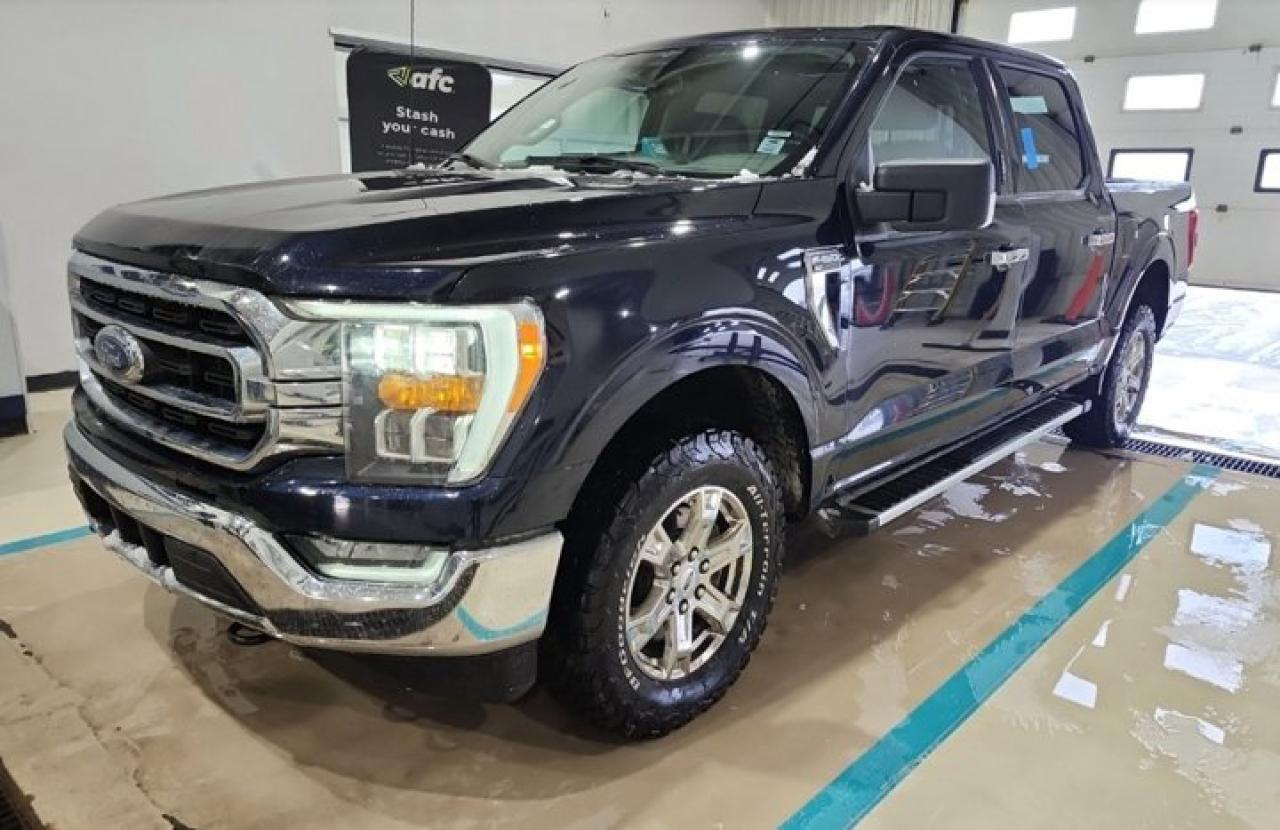 Used 2023 Ford F-150 XLT Crew 4X4 | 3.5L | XTR | Panoramic Sunroof | Heated Seats | Tow Pkg | Remote Start | and More ! for sale in Guelph, ON