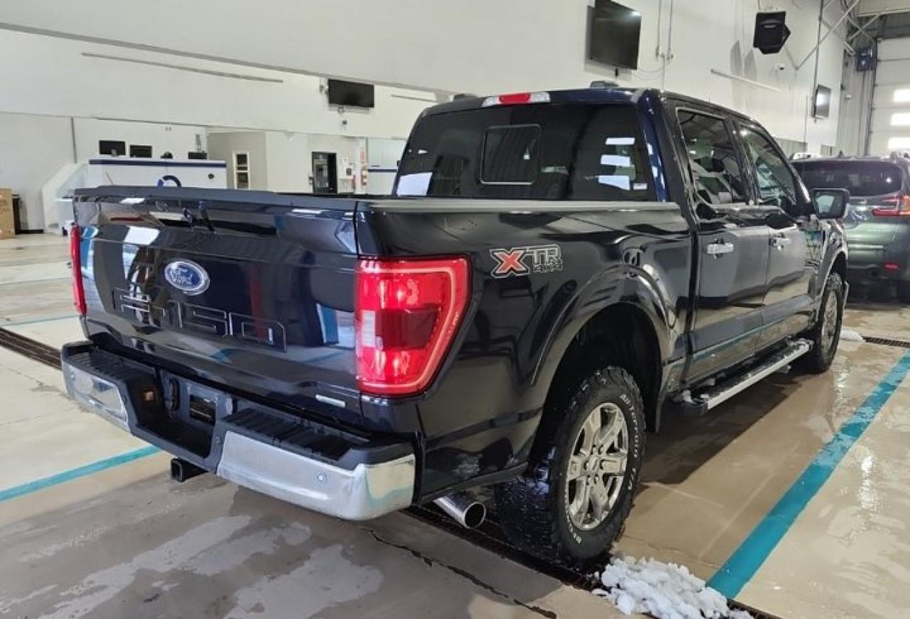2023 Ford F-150 XLT Crew 4X4 | 3.5L | XTR | Panoramic Sunroof | Heated Seats | Tow Pkg | Remote Start | and More ! Photo3
