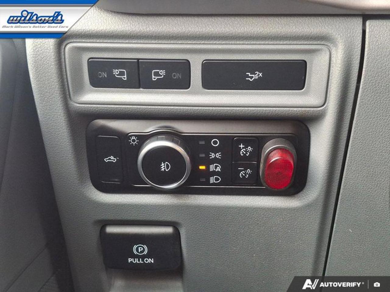 2023 Ford F-150 XLT Crew 4X4 | 3.5L | XTR | Panoramic Sunroof | Heated Seats | Tow Pkg | Remote Start | and More ! Photo