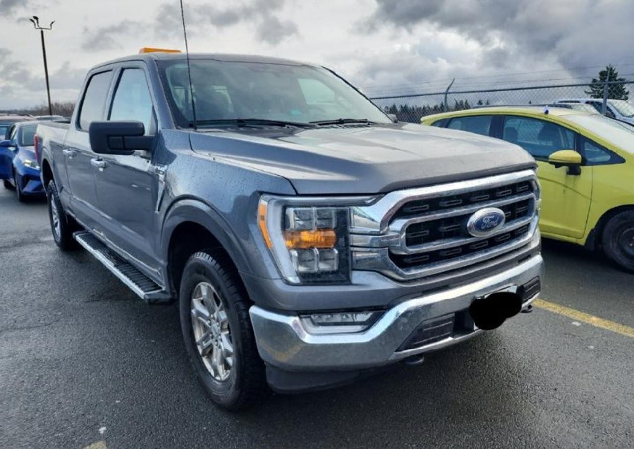 2023 Ford F-150 XLT Crew 4X4 | 3.5L | XTR | Panoramic Sunroof | Heated Seats | Tow Pkg | Remote Start | and More ! Photo0