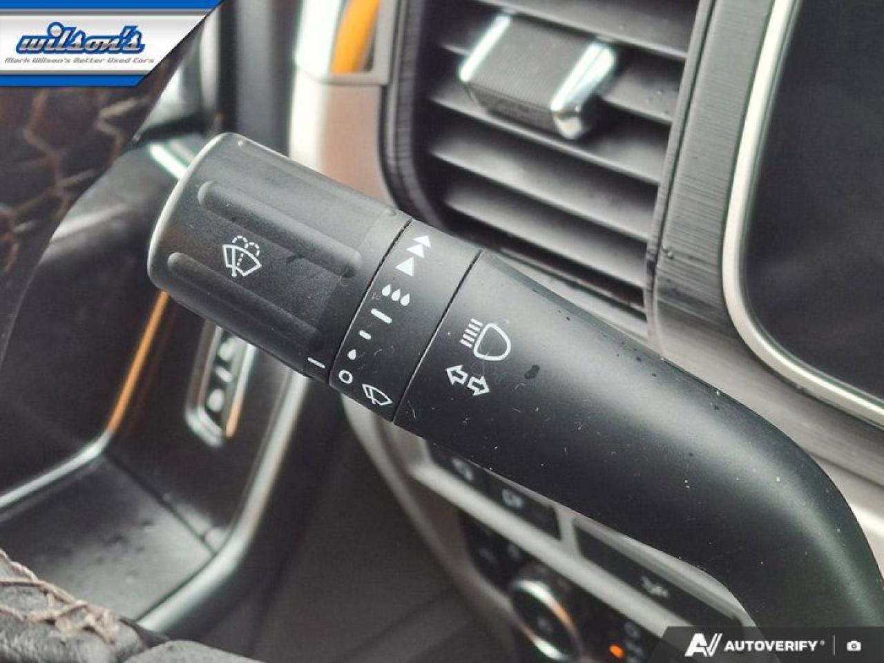 2023 Ford F-150 XLT Crew 4X4 | 3.5L | XTR | Panoramic Sunroof | Heated Seats | Tow Pkg | Remote Start | and More ! Photo