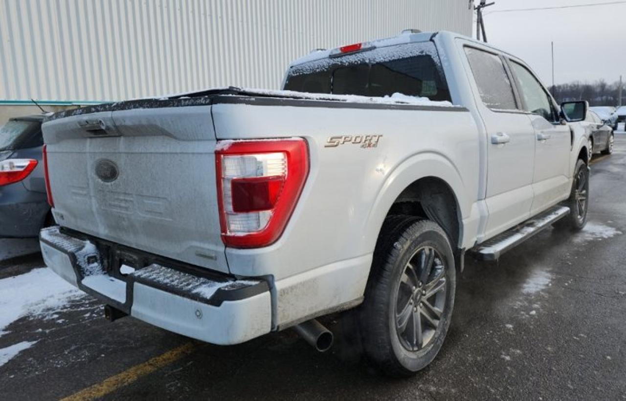 2022 Ford F-150 LARIAT Crew 4X4 | Leather | Pano Roof | Cooled & Heated Seats | Adaptive Cruise | Tow Pkg & More ! Photo